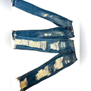 2 Ripped style Jeans for $16 one from fashion nova and the other from Primark